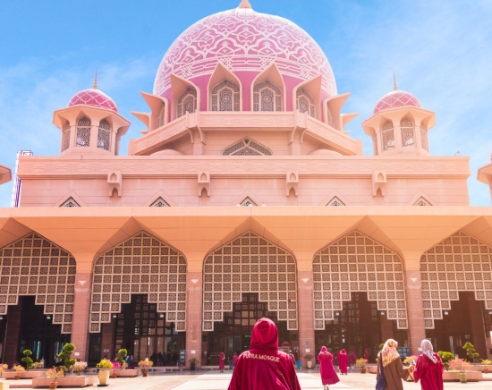 【新登場！安心送迎プラン】人気2大モスク ピンクモスク＆ブルーモスク 往復シャトルバス送迎＜日本語ガイドなし / 週末限定＞